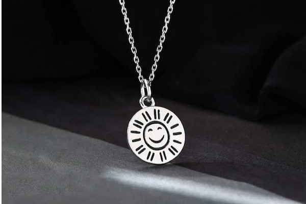 Vòng cổ nữ ông mặt trời Smiley cute