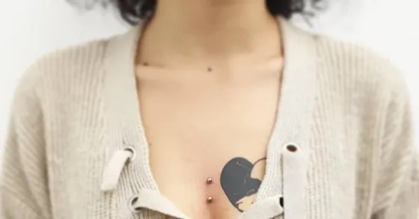 Xỏ khe ngực - xỏ giữa ngực