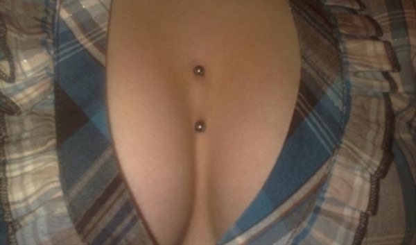 Xỏ khe ngực - xỏ giữa ngực