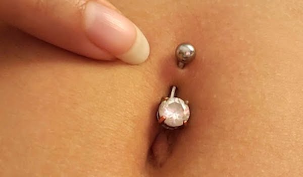 Xỏ khuyên rốn bị đào thải: Nguyên nhân và thời gian bạn có thể xỏ lại