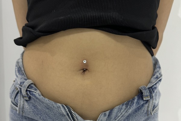 Xỏ khuyên rốn đẹp