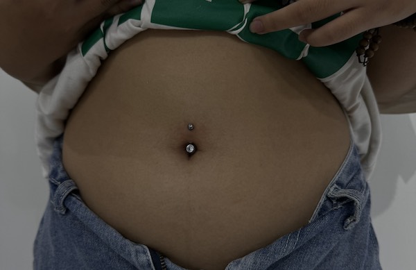 Xỏ khuyên rốn đẹp