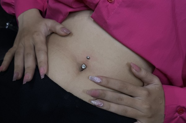 Xỏ khuyên rốn đẹp