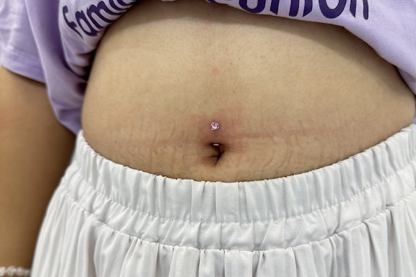 Xỏ khuyên rốn đẹp