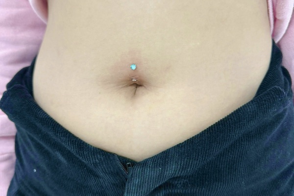 Xỏ khuyên rốn đẹp