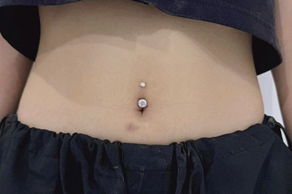 Xỏ khuyên rốn đẹp