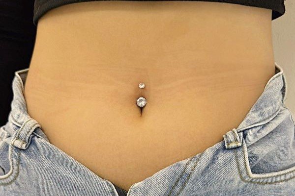 Xỏ khuyên rốn đẹp