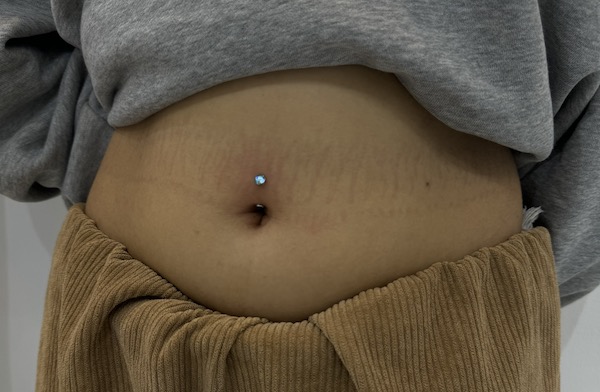 Xỏ khuyên rốn đẹp