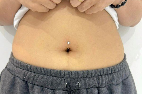 Xỏ khuyên rốn đẹp