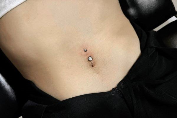 Xỏ khuyên rốn đẹp