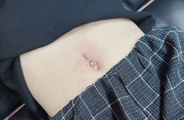 Xỏ khuyên rốn nên kiêng gì