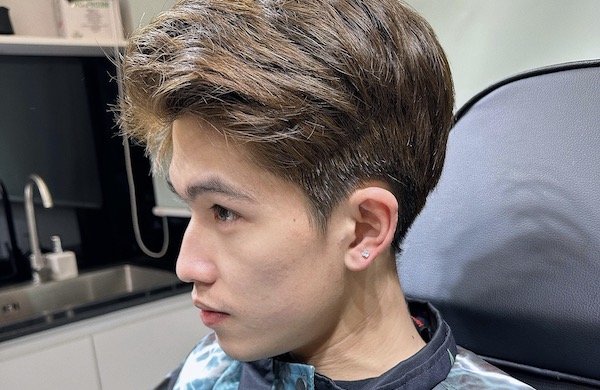 Hình ảnh xỏ khuyên tai nam đẹp