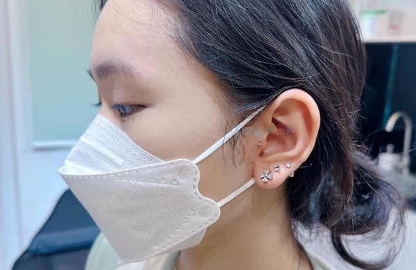 Xỏ khuyên tai Tragus / Anti tragus