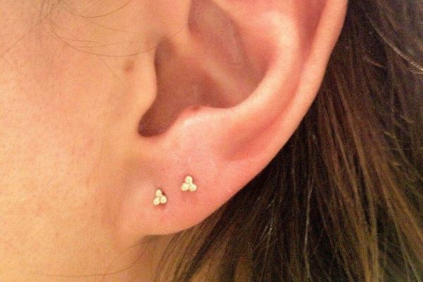 Xỏ khuyên vị trí nào diện Tết