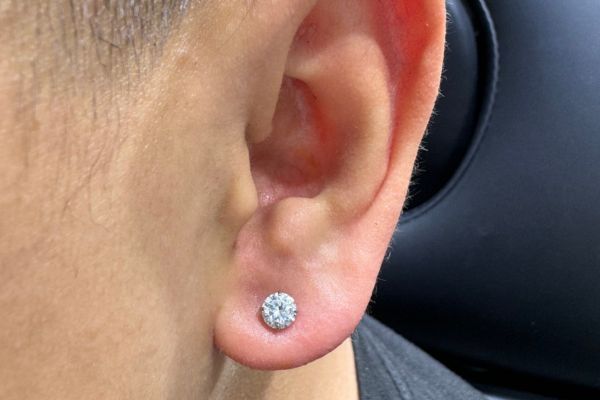 Ảnh xỏ thịt tai cho nam giới mới nhất tại TinyBox 8/2024