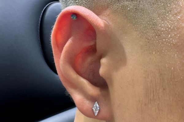 Ảnh xỏ thịt tai cho nam giới mới nhất tại TinyBox 8/2024