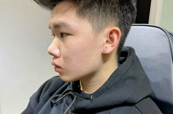 xỏ thịt tai cho nam giới