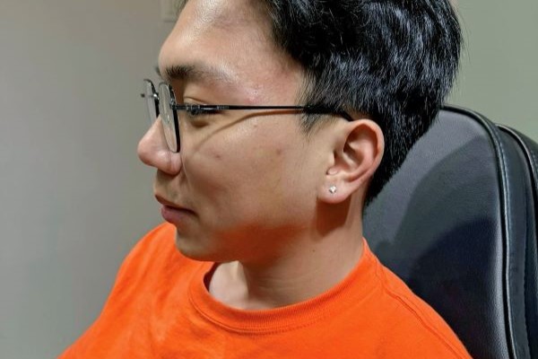 xỏ thịt tai cho nam giới