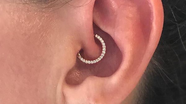 Xỏ vị trí Daith