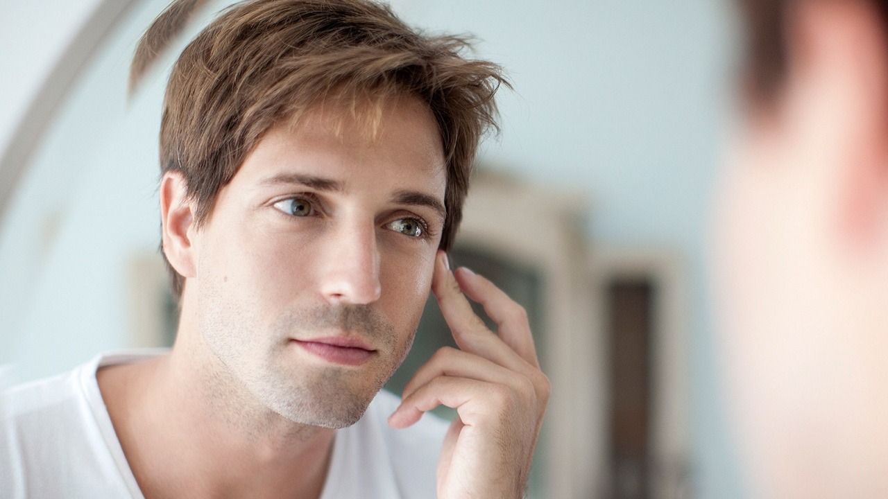 Cần bôi kem chống nắng trước khi ra ngoài tối thiểu 20 phút