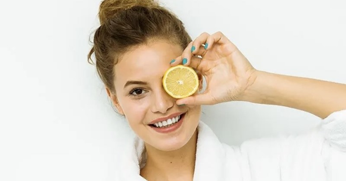 Chanh giúp da cải thiện tình trạng thâm mụn lâu năm