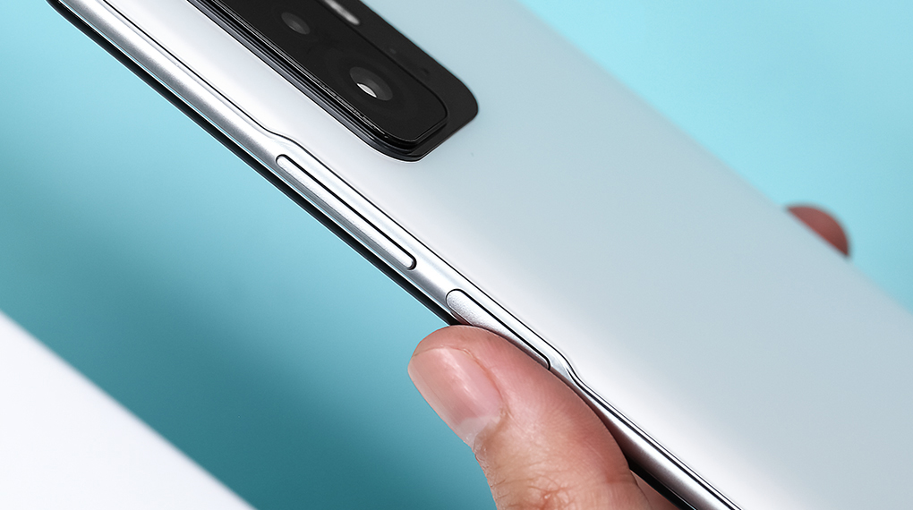 Cảm biến vân tay chạm viền trên Redmi 11T