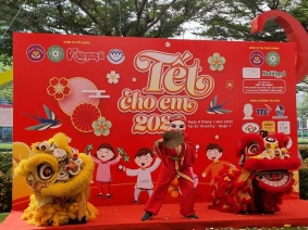 Letitia hân hạnh là đồng nhà tài trợ cho Chương trình thiện nguyện Tết cho em