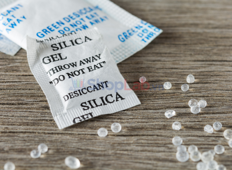 Hạt hút ẩm có khả năng hút nước cao