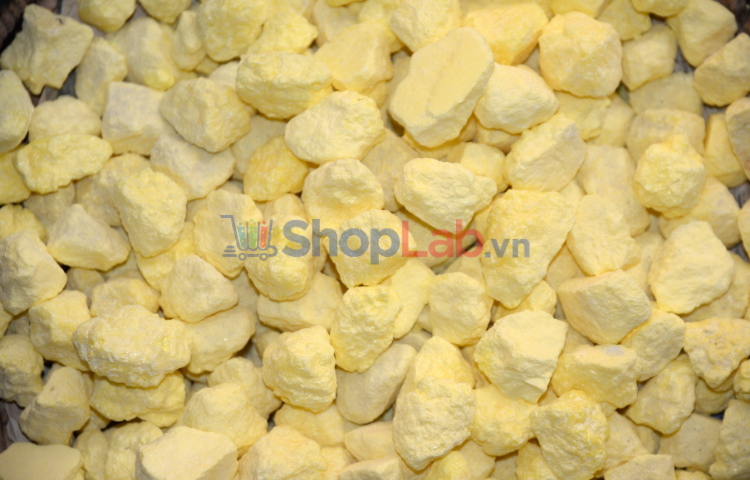 Lưu huỳnh là một nguyên tố phi kim