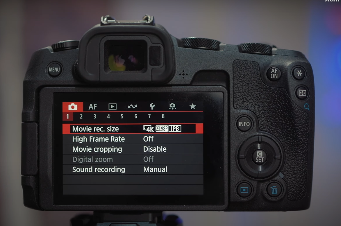 Canon EOS R8 quay video 4K sắc nét