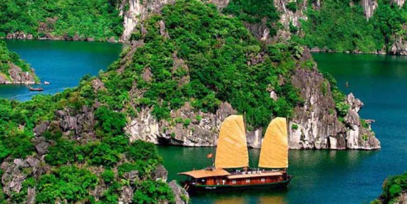 ha-long-bay-rttravel