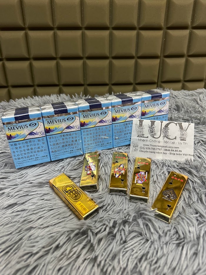 Thuốc lá Mevius One Soft Pack (Nội địa Nhật Bản) là 1 loại thuốc lá ngon nhẹ dịu êm mang hương vị truyền thống cũng kèm thêm 1 ít tinh túy của thuốc lá Winston Caster nhưng ít ngọt hơn, đã được rất nhiều khách hàng dùng và yêu cầu xách tay về. Chỉ 1.150k 1 cây, hàng ngon giá tốt ạ. Hình ảnh của Thuốc lá Mevius One