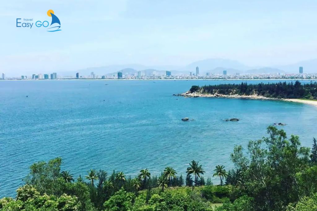 Bán đảo Sơn Trà với khung cảnh non nước hữu tình