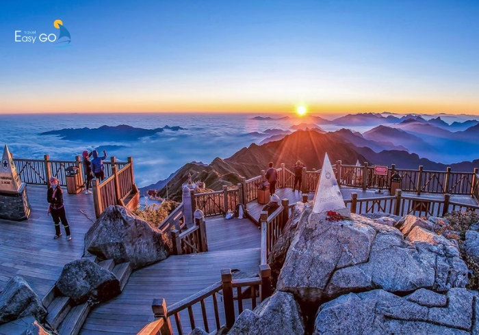 Đỉnh Fansipan - Nơi Nóc Nhà Đông Dương