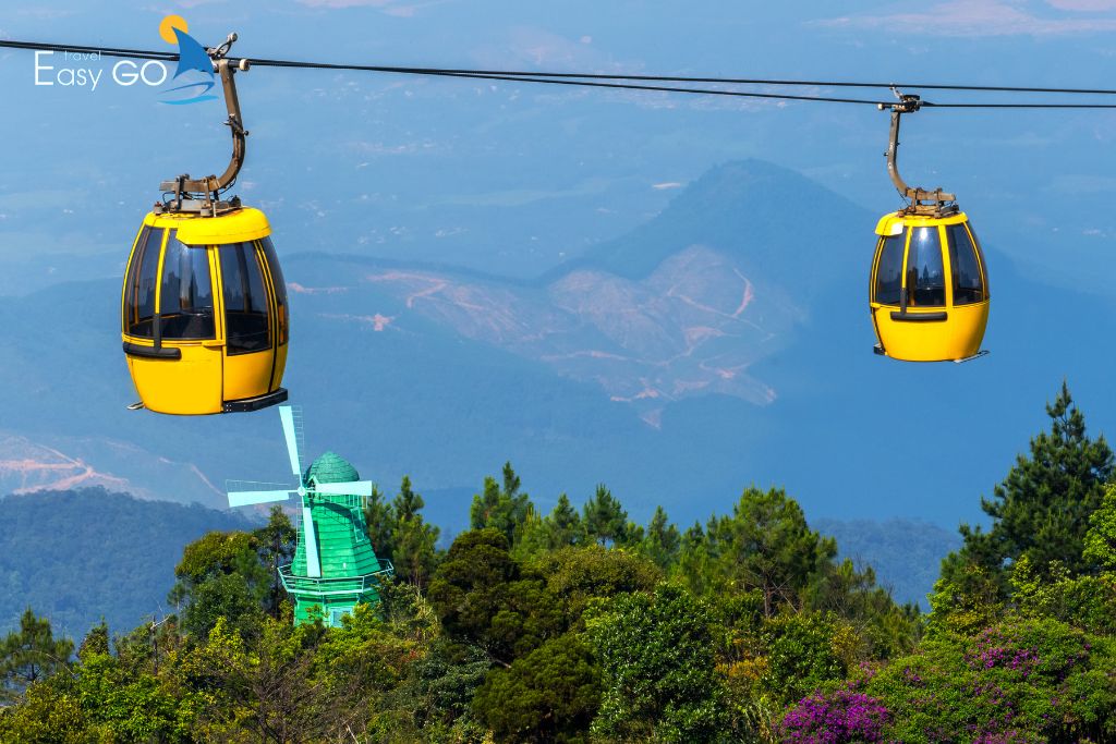 Đi cáp treo lên đỉnh núi Bà Nà