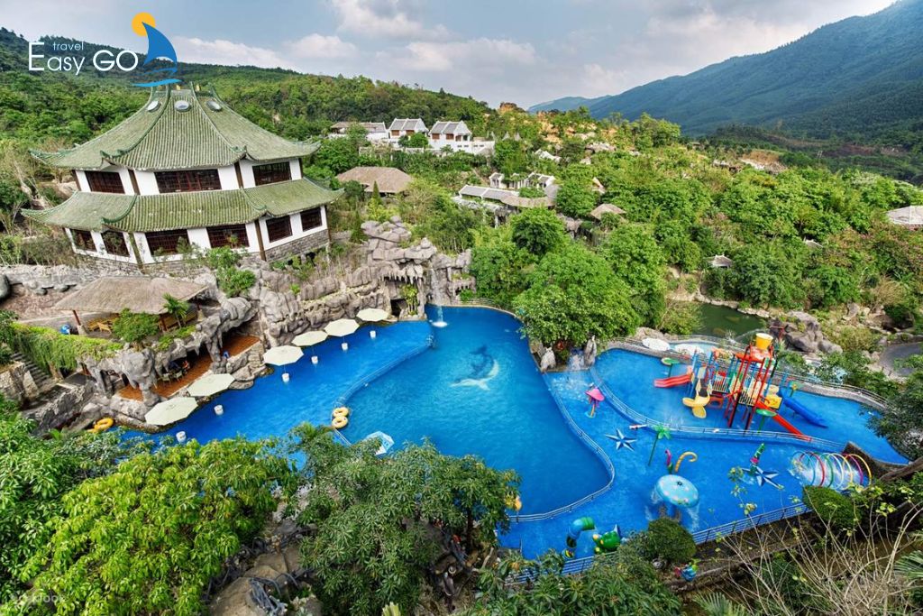 Công viên suối khoáng nóng núi Thần Tài