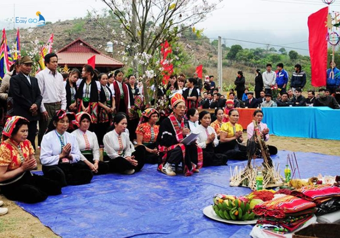 Tổ chức Lễ hội Cầu mưa của người Thái Trắng