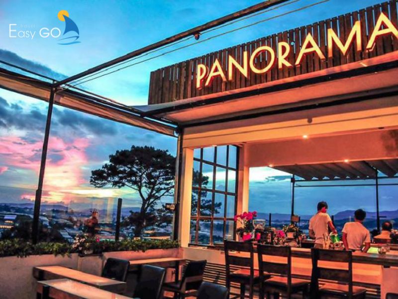 Không gian rộng rãi, hiện đại Panorama Café