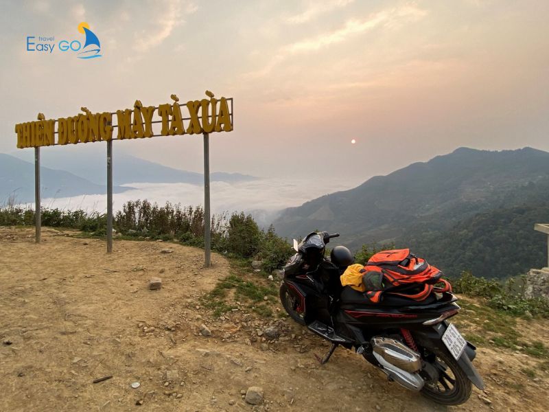 Chinh phục Thiên đường mây Tà Xùa bằng xe máy