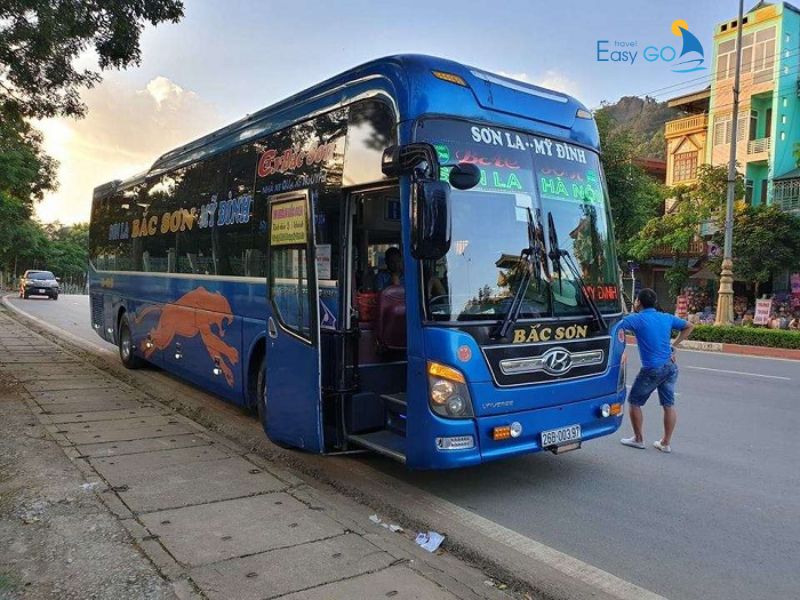 Di chuyển đến Tà Xùa bằng xe khách giá rẻ hơn