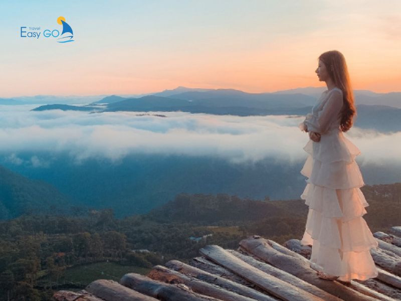 Chuẩn bị điện thoại đầy pin để có những bức ảnh săn mây Đà Lạt đáng nhớ