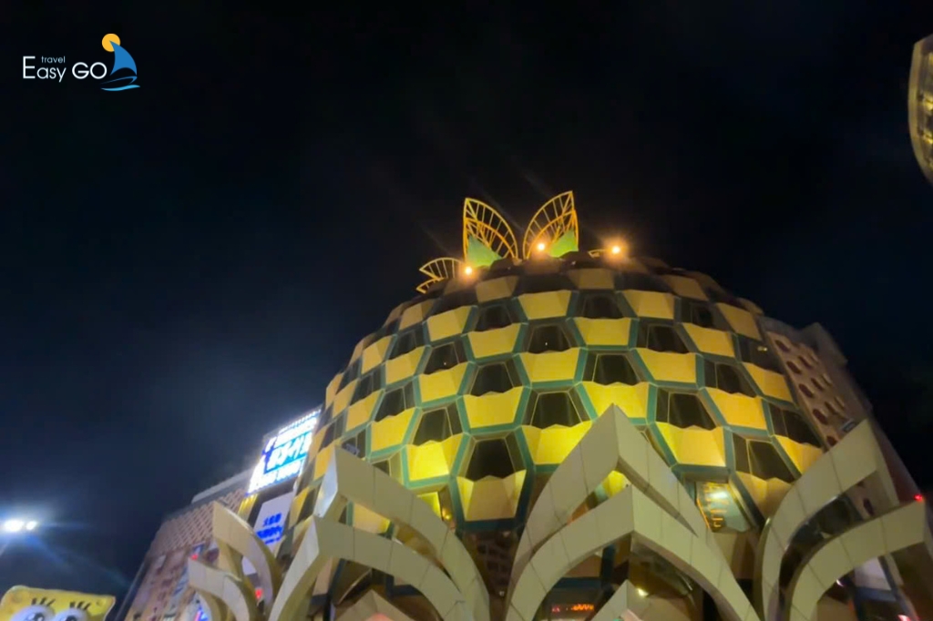 Chợ đêm Quả thơm