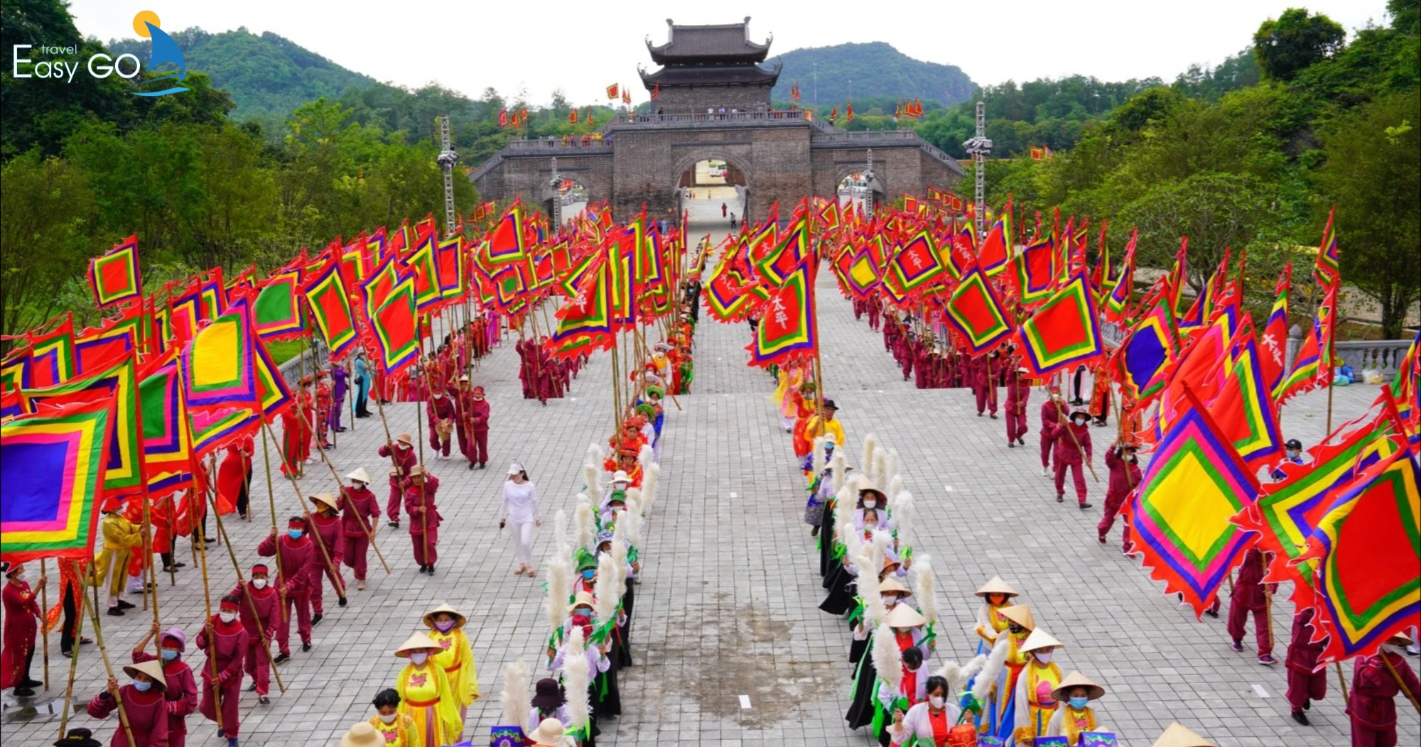 Du xuân Bái Đính - Tràng An