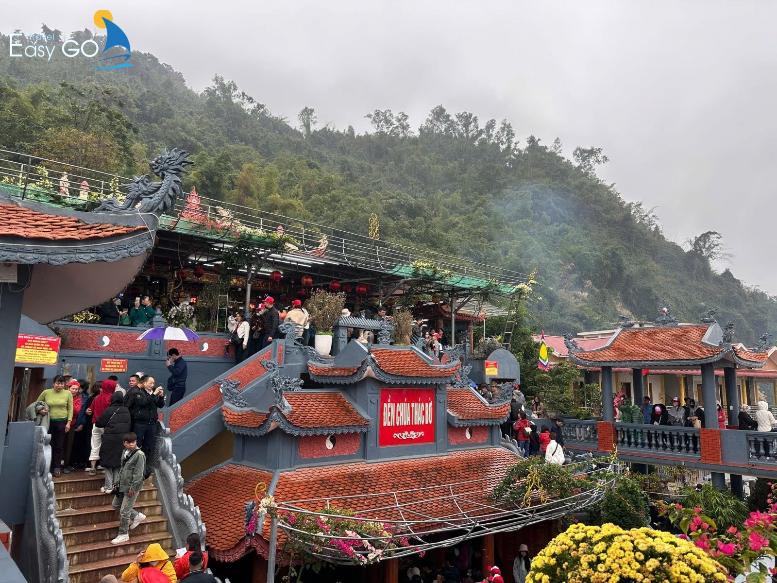 Du xuân đền Chúa Thác Bờ