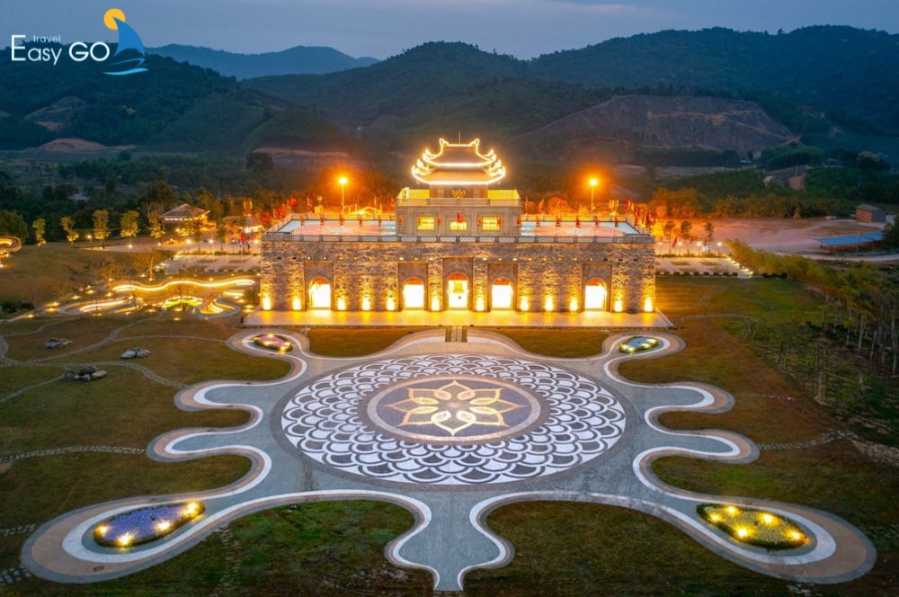 Du xuân Tây Yên Tử 2026