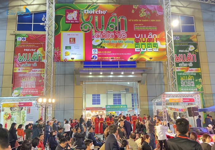 Hội chợ xuân Giảng Võ