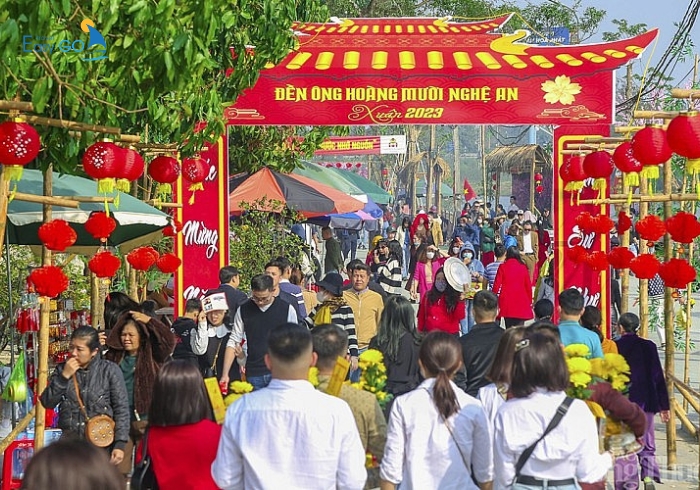 Lễ hội đền Hoàng Mười