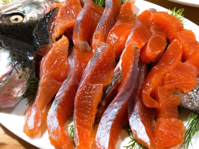 Món ăn đặc sản Mộc Châu - cá hồi được chế biến thành nhiều món ăn khác nhau