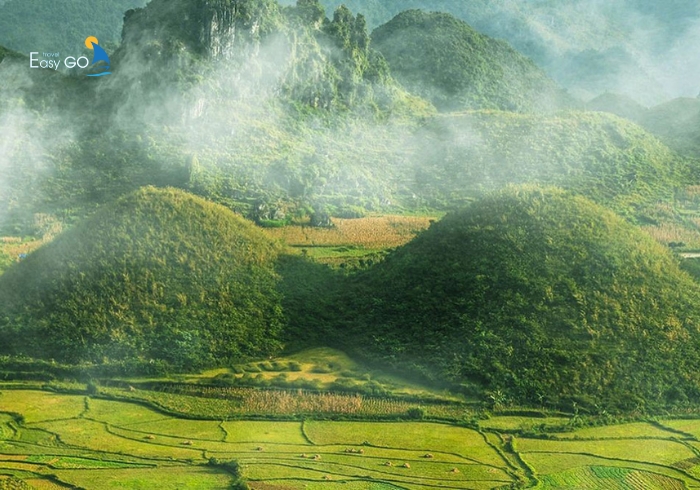 Núi đôi Quản Bạ