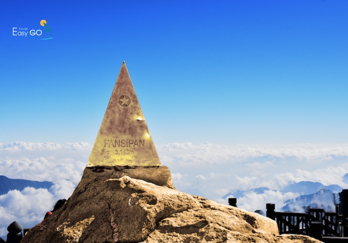 Săn mây tuyệt đẹp trên Đỉnh Fansipan